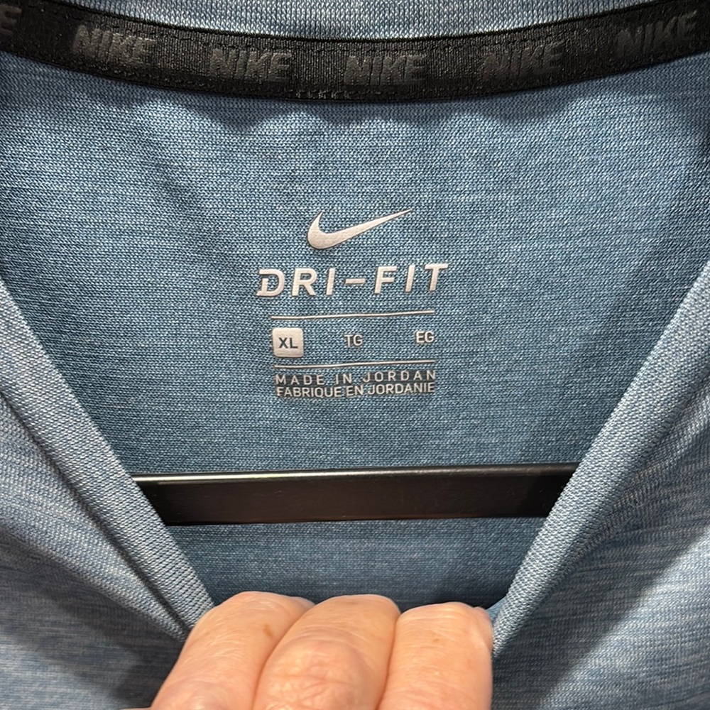 Nike Blue Short Sleeve Tee with Iconic Swoosh - Picture 2 of 5